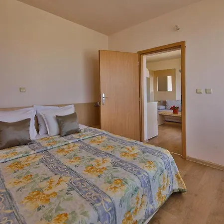 Hotel Family Efos 3*